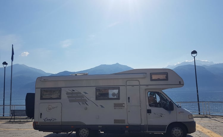 Camping-car familial spacieux et charmant pour 6 personnes