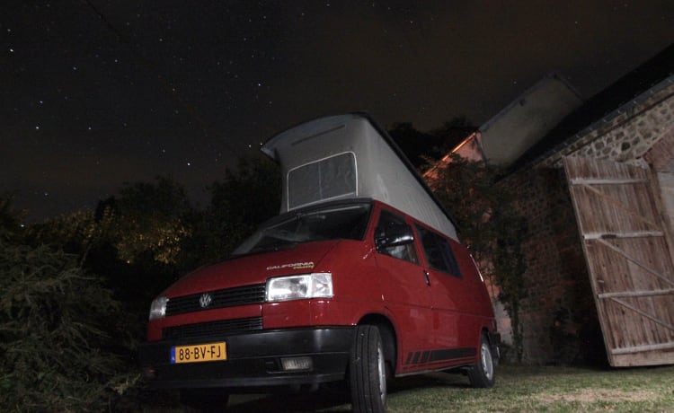 Stoere VW T4 California bus klaar voor avontuur!