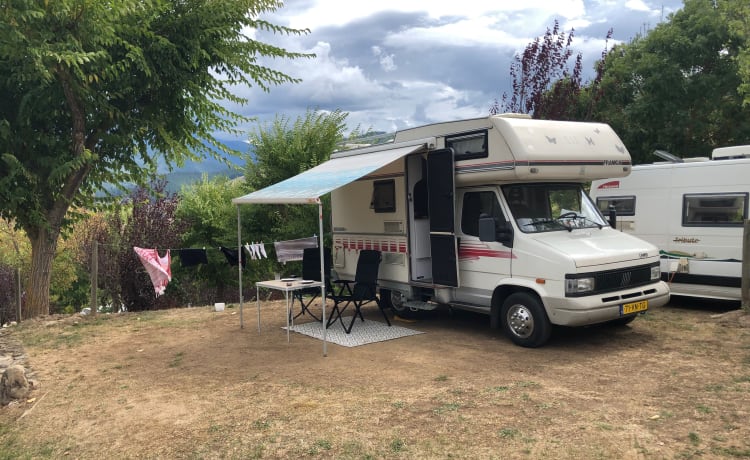 Dernière minute (-20%) : Camping-car sympa et complet à louer !