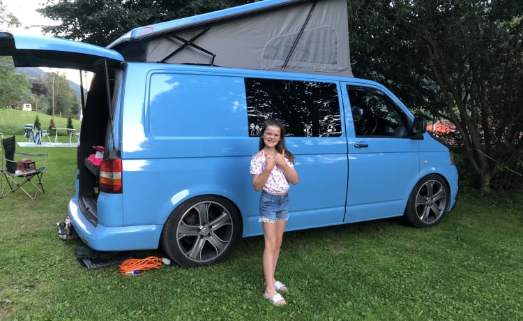 Bluebell – VW T5 Verdeck für 4 Personen.