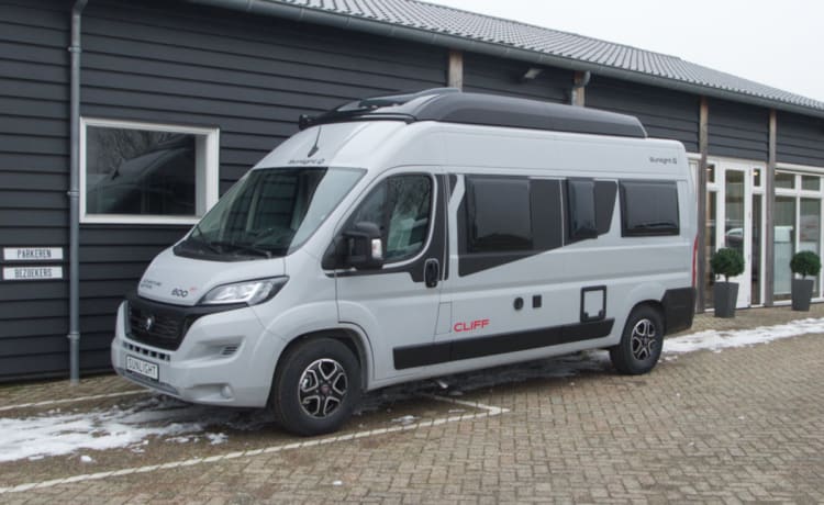 Camper autobus Sunlight Automatico del 2023, 4 persone