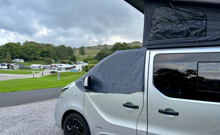 Trevor – 4 berth Renault campervan from 2016