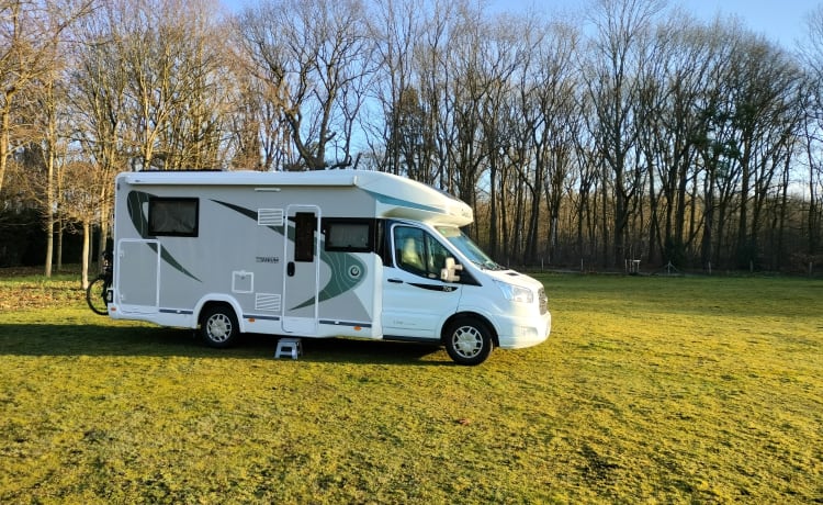 Titanium – 4p Chausson semi-integrated from 2020