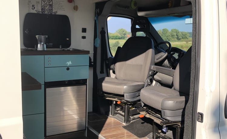 Vannis  – Compacte en toch ruime camperbus 