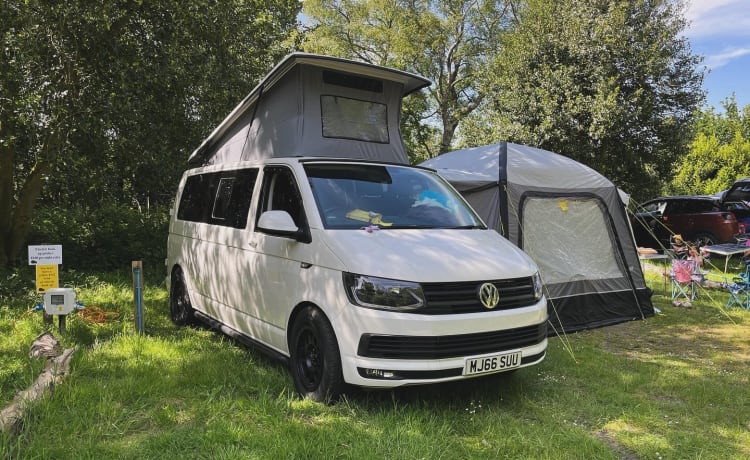 Big Suze – Camping-car VW T6, pour 4 personnes, avec de nombreuses fonctionnalités et équipements