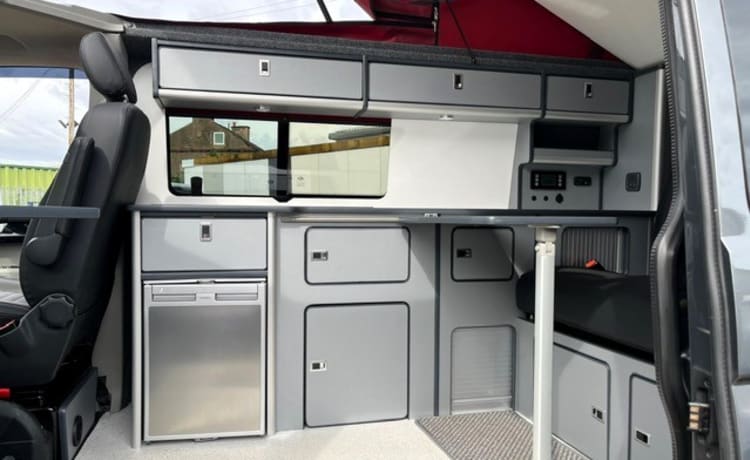 Carpe Diem – 4-Bett VW LWB DSG Automatik 150 Highline Camper