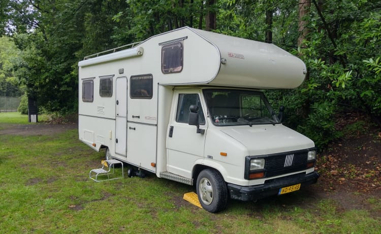 Teun – 6p Fiat alcove uit 1989