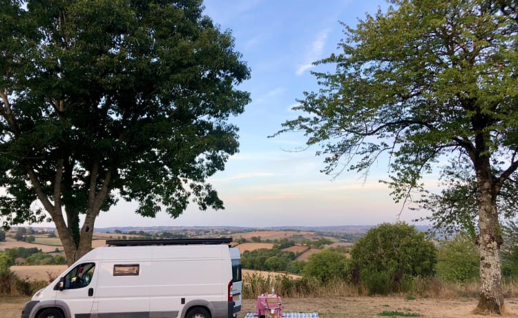 Rodriguez  – Aventurier Peugeot Boxer L3H2 "Rodriguez" avec le bon confort