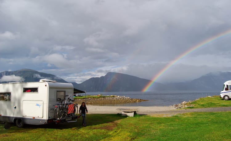 Freedom – Unieke camper met originele indeling - Mobilvetta Euroyacht 175.