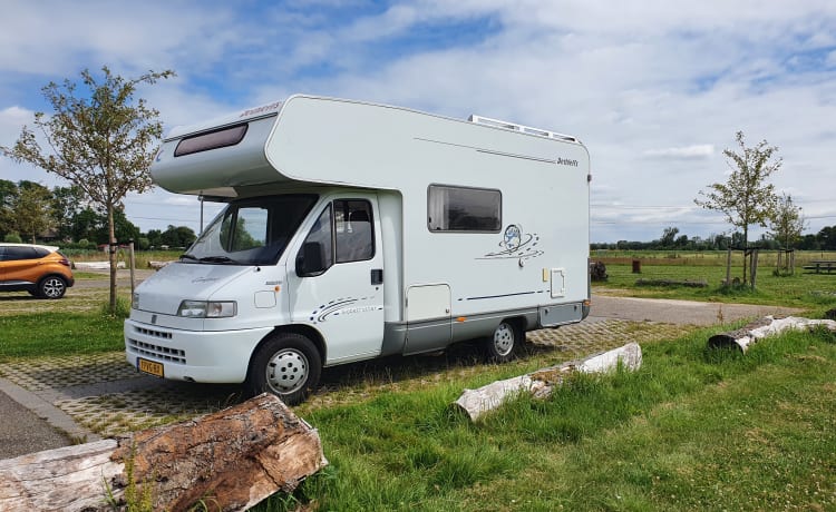 Nice 5 person Dethleffs alcove camper.