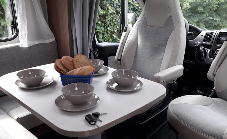 Super Luxus Corado Camper 4 Personen