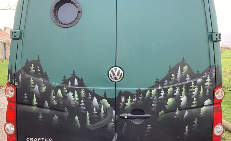 The Big Green Van – Visitez le NC500 dans le luxe - grande assurance camping-car hors réseau 3 couchettes incluse