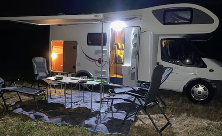 ELVIS – CAMPING AUTOVERHUUR 6 PLAATSEN AIRCONDITIONING