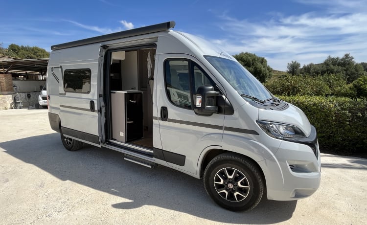 Premium model – Etrusco CV600 BB (camping-car idéal pour l'Espagne et le Portugal)