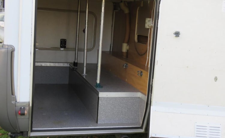 Hymer Camper with free Internet