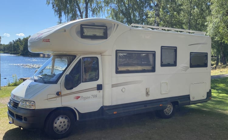 CAMPER POUR LES FAMILLES MAX 4 PERSONNES