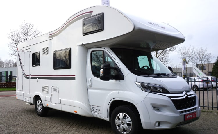 7-person family camper