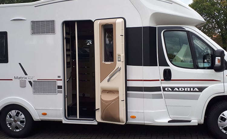 Luxury Adria Matrix 670 slt.