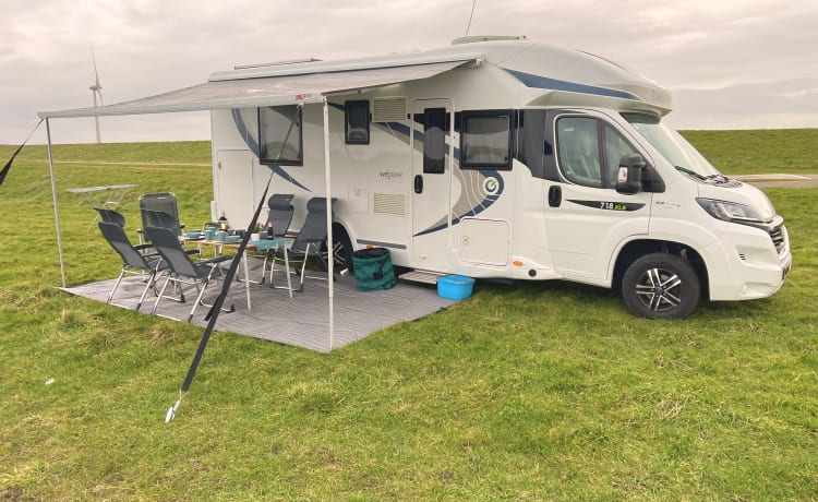 Luxury Chausson with air conditioning and air suspension emission 6