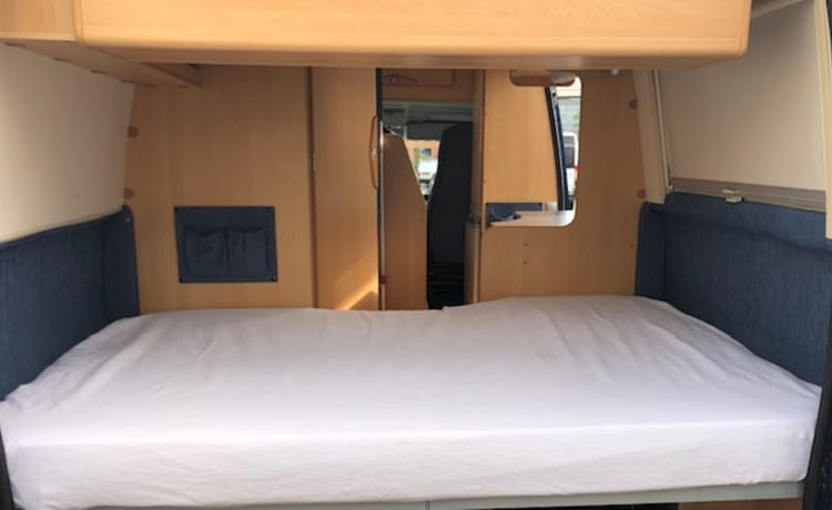 Kamper Camper – Comfortable bus camper