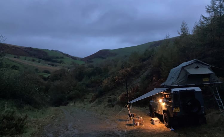 2p Land Rover rooftop from 2013