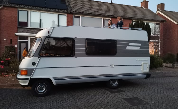 4p Hymer integriert von 1990