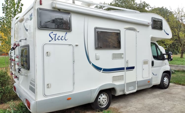 6-Sitzer Familiencamper