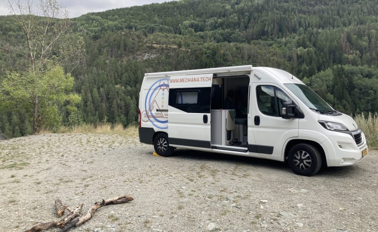 The Dragon  – 3p Peugeot bus from 2016