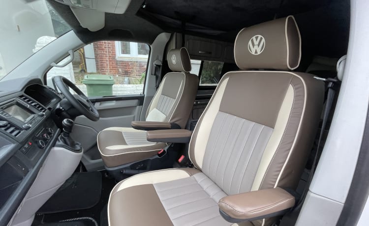 Cabby – Camper Volkswagen a 4 posti letto del 2019 Nuova conversione