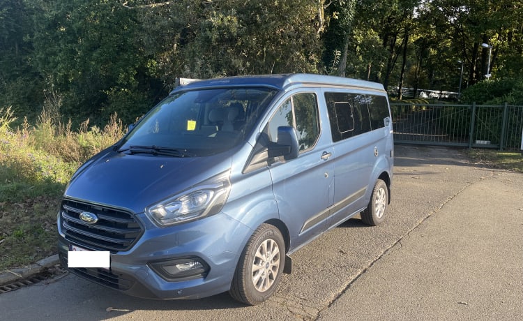 Pepito – Ford Nugget Westfalia 2023 avec panneaux solaires intégrés