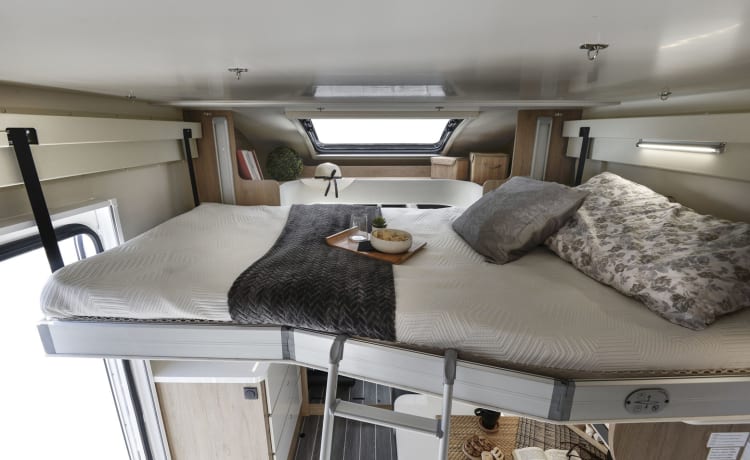 LUX 6 berth & 5 seatbelts – WiFi ✅, Téléviseurs ✅, Animaux ✅, Auvent, ✅ Vélos ✅ Voyages dans l'UE ✅