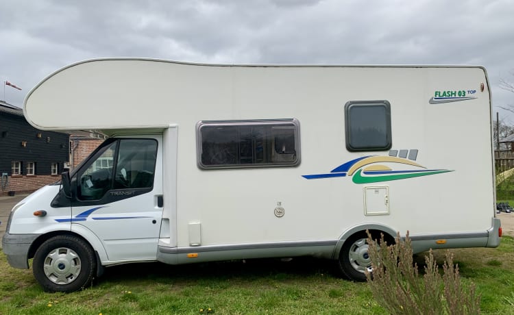 Modern trendy camper with bunk beds!