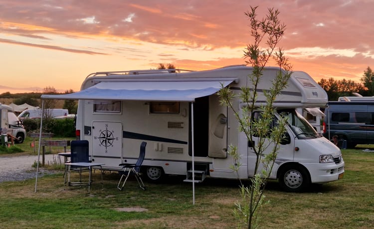 Stoer, sterk en save!  – Complete grote camper FIAT DUCATO