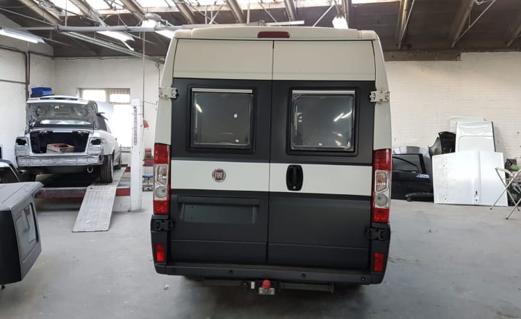 Camper bus Fiat Ducato del 2012, automatico e 180HP (!)