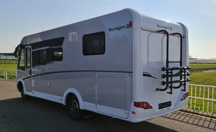 Aventure Sunlight i69L (B) avec année automatique 2022