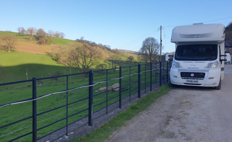 polly – 6 berth Fiat semi-integrated from 2008