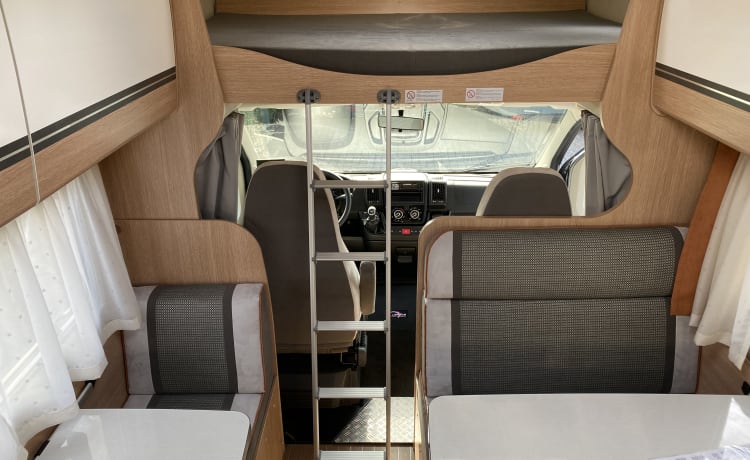 De Glucksmobil! – Alcova camper familiare per 6 persone