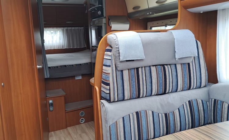 Heerlijke ruime camper voorzien van veel luxe/ comfort.