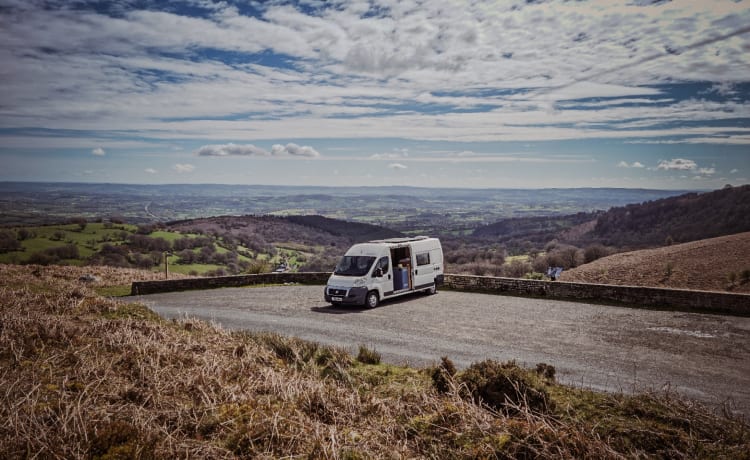 Debbie – Moderne luxe off-grid camper