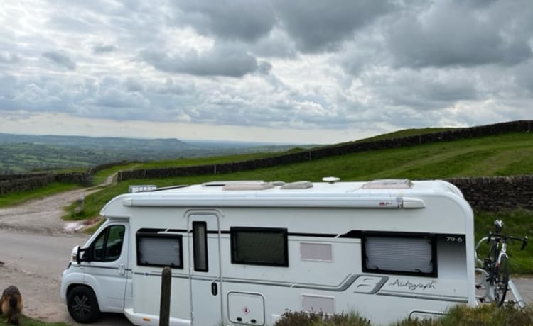 6 BERTH luxury, with all the extras.