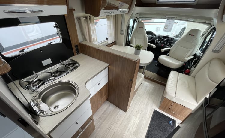 Beautiful Pilote 4-person camper