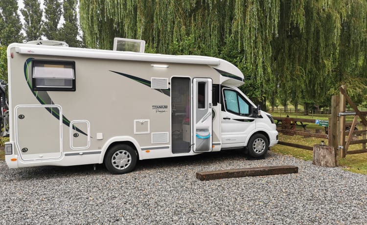 4p Chausson semi-integrated uit 2021