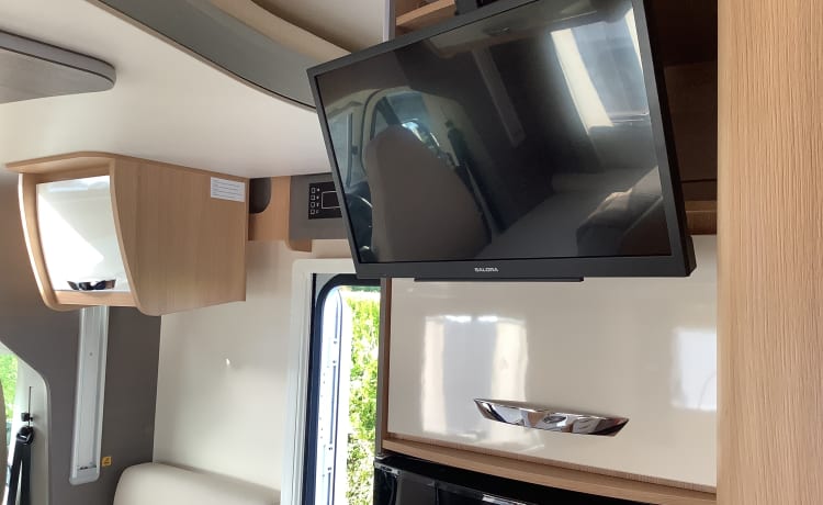 Arcka – Nieuwe, luxueuze camper 5 slaapplaatsen 2021 