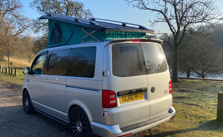 Indy – Indy - Camper per famiglie VW T6 - Aria condizionata, riscaldamento