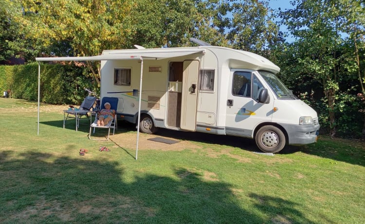 Beautiful spacious Chausson