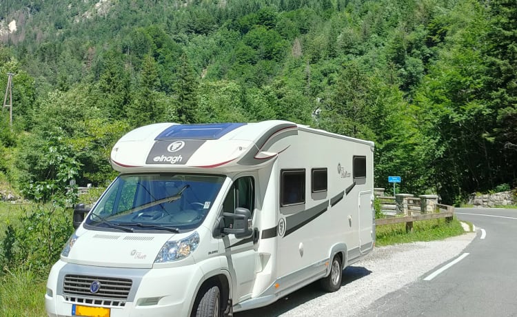 4p Elnagh semi-intégré de 2014