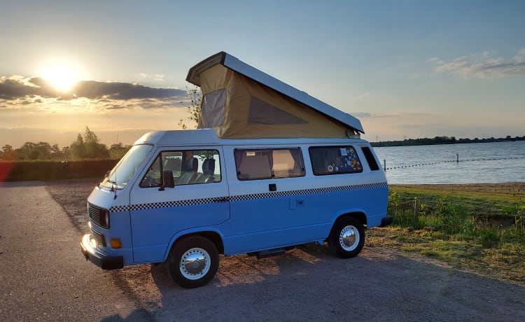 Stitch – Retro 5p Volkswagen Westfalia campervan uit 1982 Stitch