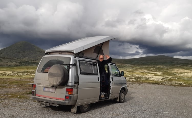 3 pers. 4WD campervan (VW T4 syncro)