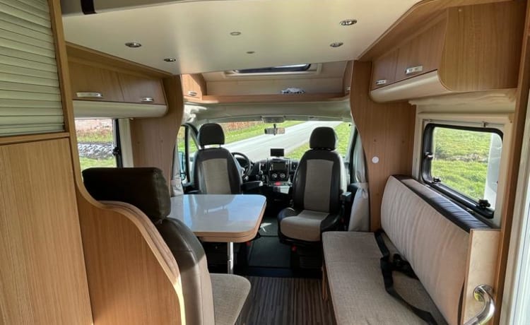 Camper Sun Living Lido für 6 Personen