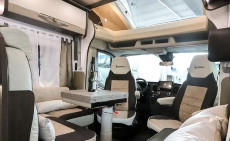 Campermoodz – Nieuwe Benimar Cocoon 463 bouwjaar 2021 5-persoons camper